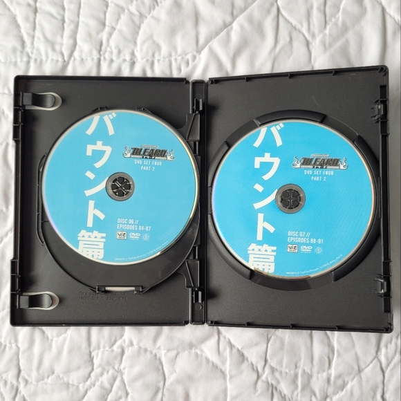 2/$15 🌼 Bleach: Set Four Part Two - Picture 4 of 5